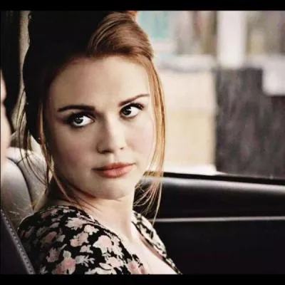 Comment s'appelle l'actrice qui interprète la jolie Lydia Matin ?