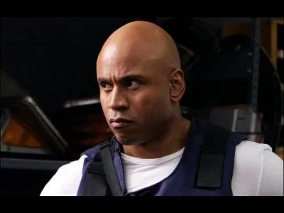 Dans la série, comment s'appelle-t-il ?