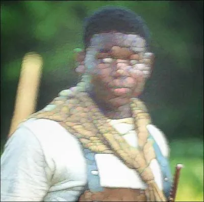 Ce jeune gars se contente de faire la cuisine au bloc. Comment s'appelle-t-il ?