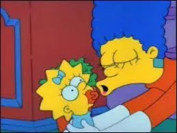 Que pense Marge au début de l'épisode ?