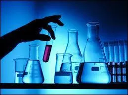 Laquelle de ces formules correspond à l'ion ferrique ?