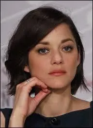 « Marion Cotillard. » est la réponse exacte. Cochez la question posée :