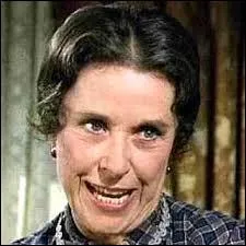 Selon Harriet, quels oeufs valent moins que les oeufs blancs ?