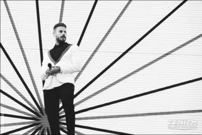 Comment s'appelle sa mère ?