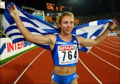 Konstantínos Kentéris et sa compagne Ekatarini Thanou ont été soupçonnés de dopage pour s'être soustraits aux contrôles à plusieurs reprises. Pour quel pays couraient-ils au début des années 2000 ?