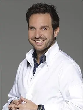 Regardez la photo, qui est cet homme ?