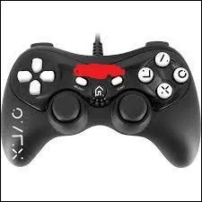 Quelle est la marque de cette manette ?