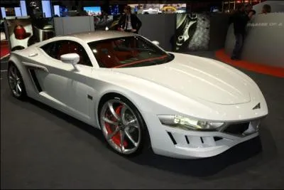 Comment s'appelle cette voiture ?