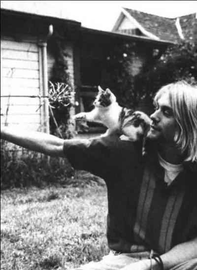 "Quisp" était le chat de Kurt Cobain décédé le 5 avril 1994. De quel groupe était-il le chanteur ?