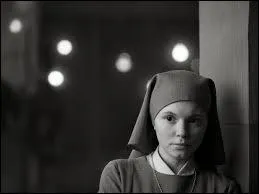 Que lui apprend sa tante ?