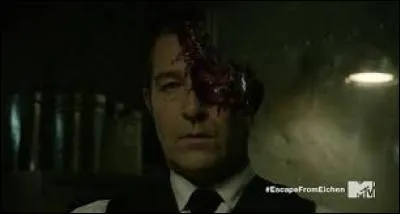 Comment le docteur Valack meurt-il ?