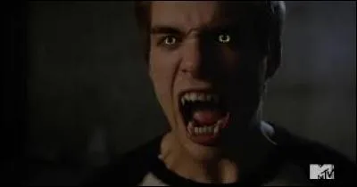 Où Scott et Liam trouvent-ils les chaussures de la bête ?