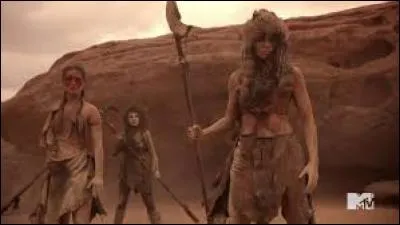 Quelle est la particularité du démon que doit affronter Kira lors du test des Skinwalkers ?