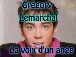 Merci infiniment, Sidonie ! Nous allons terminer le journal en chanson, avec Sixtine T, qui nous a choisi... "Je t'écris" de Lemarchal ! C'est parti !