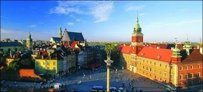 Jacques Brel nous a chanté ses remparts.