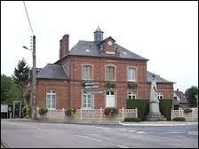 Commune haut-normande du pays de Lyons-Andelle, Le Tronquay se situe dans le département ...