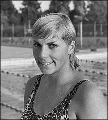 Dans quel sport Kiki Caron s'est-elle illustrée dans les années 1960 ?