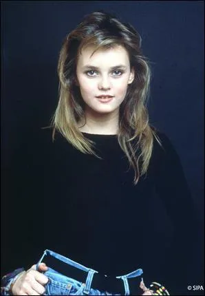 Quel âge a Vanessa Paradis quand sort son tube "Joe le taxi", en 1987 ?