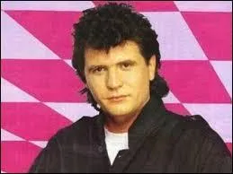 Quel est le tout dernier single sorti du chanteur après sa mort ?