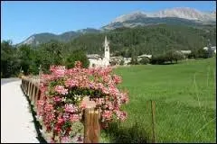 Village Bas-Alpin, dans la vallée de l'Ubaye, Saint-Pons se situe en région ...