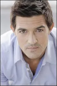 Qui est-il et quelle est sa fonction à la SR ?