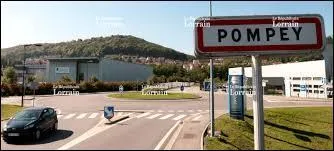 Nous retournons en Lorraine. Cette fois nous arrivons à Pompey, ville située dans le département ...