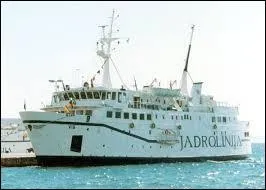 Où le ferry Vis a-t-il été construit ?