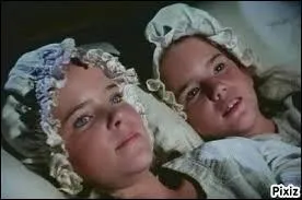 Elle va perdre son bébé dans un incendie. Comment se nomme-t-elle ?