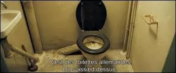 Pourquoi Fatma ne veut-elle pas que son fils utilise les toilettes allemandes ?
