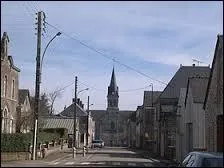 Commune de l'arrondissement de Laval, La Baconnière se situe en région et dans le département ...