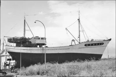 Le "Kervel" (sans "I" ! ) est ou était un langoustier immatriculé "DZ", c'est-à-dire qu'il vient de ------- (Complétez.)