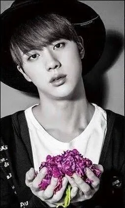 Dans le MV "Danger", quelle chanson retrouve-t-on ?