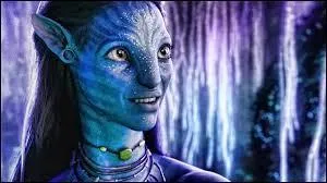 Lors de sa première nuit dans la jungle, Jake se retrouve séparé de ses camarades, et manque bien de se faire tuer. Quelle jeune femme le sauve ?