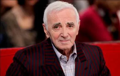 A quel &acirc;ge Charles Aznavour fit-il ses d&eacute;buts sur sc&egrave;ne ?