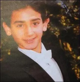 Vous avez intérêt à ne pas toucher à son poste. Voici donc le seul et unique :