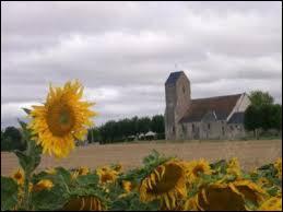Commune de l'aire urbaine d'Orléans, dans la région agricole de la Beauce riche, Attray se situe dans le département ...