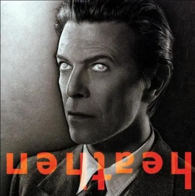 Parmi les signes distinctifs du personnage : ses yeux vairons. Mais qu'en est-il en réalité ?