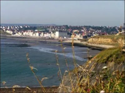 Sur la côte d'Opale, quelle est cette ville du Pas-de-Calais ?