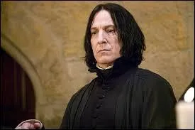 La mère de Severus Rogue est une sorcière, qu'en est-il de son père ?
