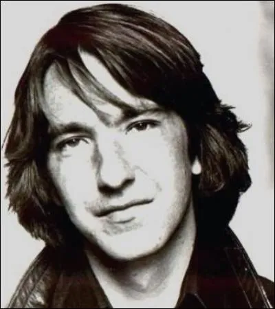 « Miss Granger, il me semble que c'est moi qui donne ce cours, pas vous. Et je vous demande d'ouvrir vos livres à la page 394. »