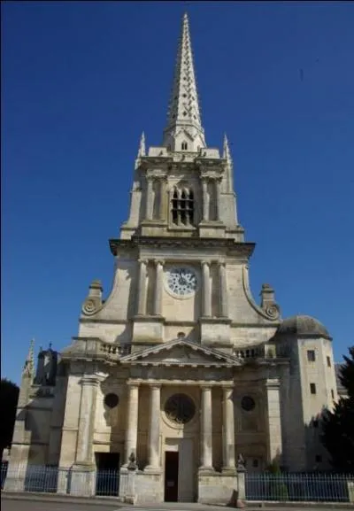 Si ce n'est pas encore fait, visitez la Vendée, vous y verrez cette cathédrale !