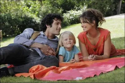 Qui est contre le fait que Jérôme adopte Valentin ?