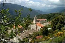 Petit village corse de 64 habitants, dans l'arrondissement de Sartène, Sorbollano se situe dans le département ...