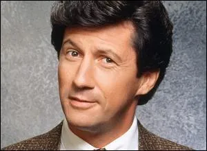 Comment s'appelle l'acteur qui joue Maxwell Sheffield ?