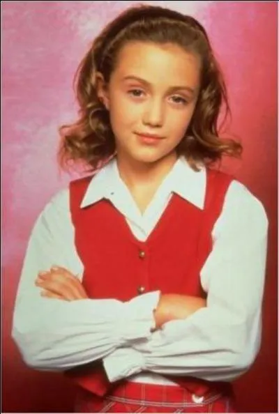 Comment s'appelle l'actrice qui joue Grace Sheffield ?