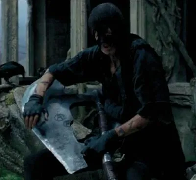 Walden Macnair. Un des Mangemorts les plus actifs, il est de tous les combats du Seigneur des Ténèbres. Ayant pris part aux deux guerres majeures et des Batailles en découlant, il recrute des Géants pour Lord Voldemort et s'échappe aussi d'Azkaban. Lors de la Bataille de Poudlard, il est trouvé inconscient après qu'il se soit écrasé contre un mur. Qui lui a lancé un sortilège magique ?