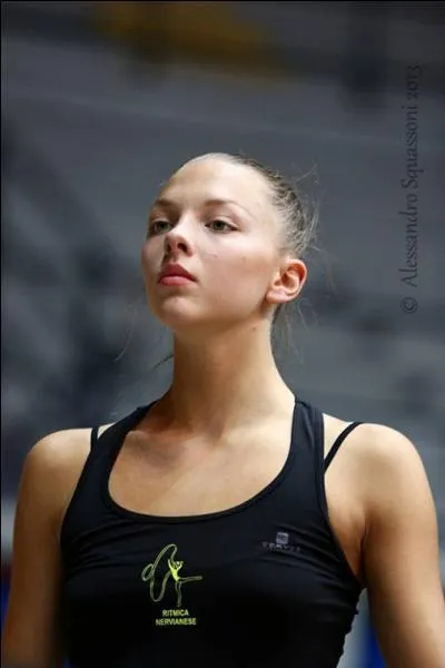 On reconnaît Staniouta grâce à :