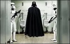 "Les gogues" sont une appellation argotique/familière désignant les toilettes. S'agissant de l'abréviation d'un terme acceptant plusieurs orthographes, laquelle est une intruse ?