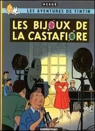 Dans la bande dessinée "Les Bijoux de la Castafiore" des aventures de Tintin, à qui Bianca Castafiore offre-t-elle un perroquet ?
