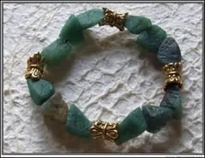 Quel est le composant de la pierre fine nomm&eacute;e aventurine ?